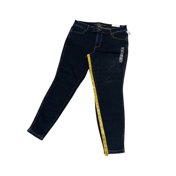 M Jeans By Maurices Mid-Rise Jegging Womens 18W BLUE Distressed Jegging NWT NEW - Picture 12 of 16